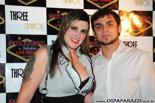 Véspera de feriado com Vegas Party no La Musik