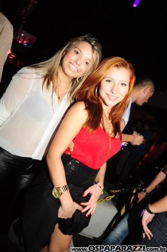 Véspera de feriado com Vegas Party no La Musik