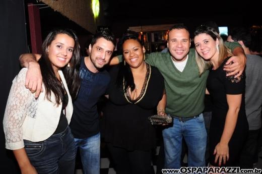 Véspera de feriado com Vegas Party no La Musik