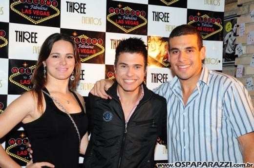 Véspera de feriado com Vegas Party no La Musik