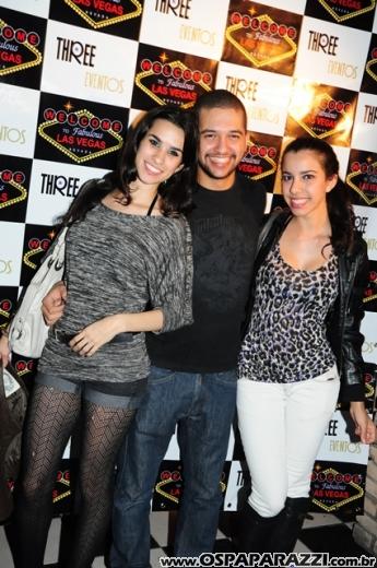 Véspera de feriado com Vegas Party no La Musik