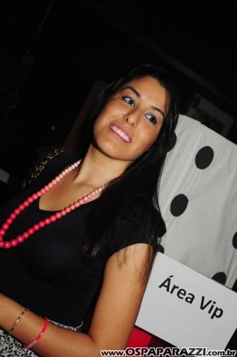 Véspera de feriado com Vegas Party no La Musik