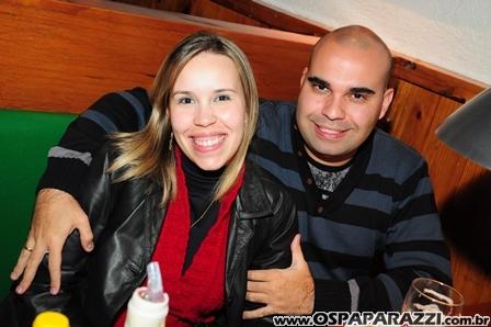 Casais apaixonados comemoram o Dia dos Namorados no Guten