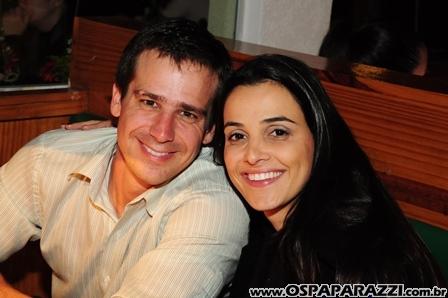 Casais apaixonados comemoram o Dia dos Namorados no Guten