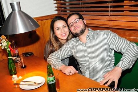 Casais apaixonados comemoram o Dia dos Namorados no Guten