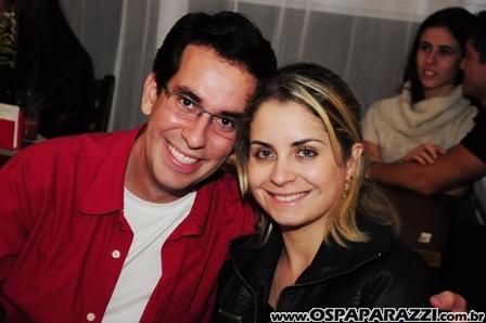 Casais apaixonados comemoram o Dia dos Namorados no Guten