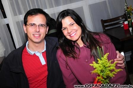 Casais apaixonados comemoram o Dia dos Namorados no Guten