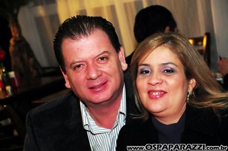 Casais apaixonados comemoram o Dia dos Namorados no Guten