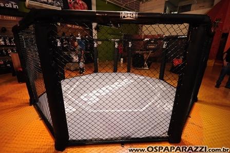 Gamaia inaugura seu próprio octógono de MMA