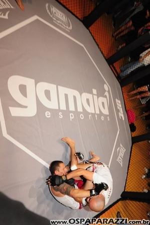 Gamaia inaugura seu próprio octógono de MMA