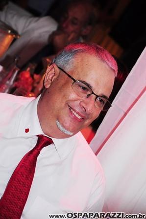 Baile Vermelho e Branco comemora os 99 anos da AESJ