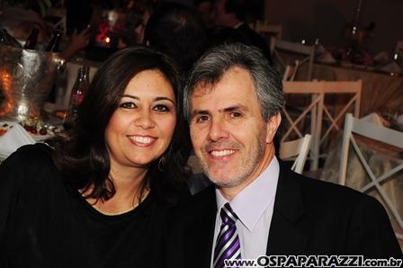 Baile Vermelho e Branco comemora os 99 anos da AESJ