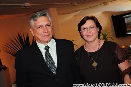 Baile Vermelho e Branco comemora os 99 anos da AESJ