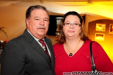 Baile Vermelho e Branco comemora os 99 anos da AESJ