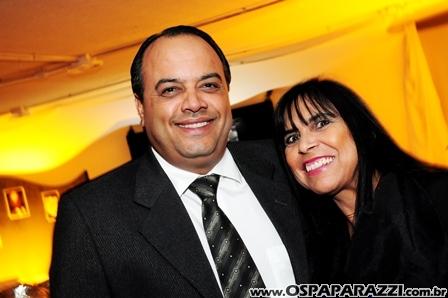 Baile Vermelho e Branco comemora os 99 anos da AESJ