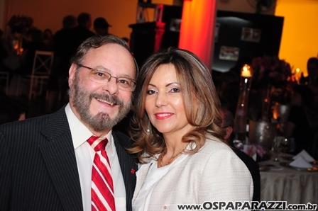 Baile Vermelho e Branco comemora os 99 anos da AESJ