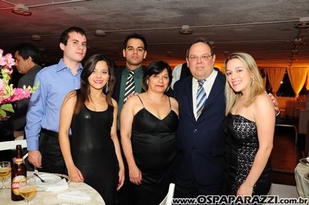 Baile Vermelho e Branco comemora os 99 anos da AESJ