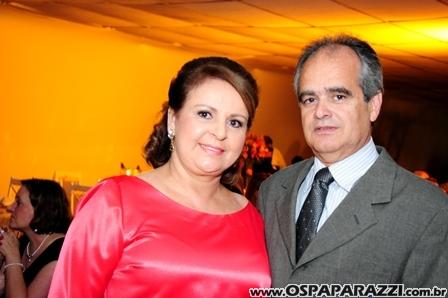 Baile Vermelho e Branco comemora os 99 anos da AESJ