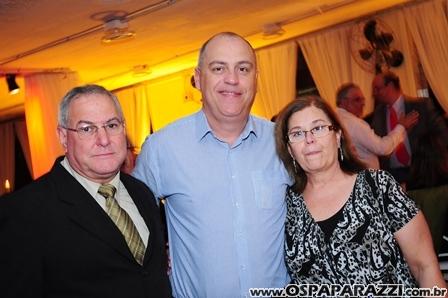 Baile Vermelho e Branco comemora os 99 anos da AESJ