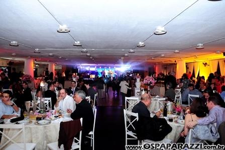 Baile Vermelho e Branco comemora os 99 anos da AESJ