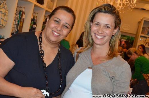 Turma Mixirica faz coquetel e lança seção de sapatos infantis