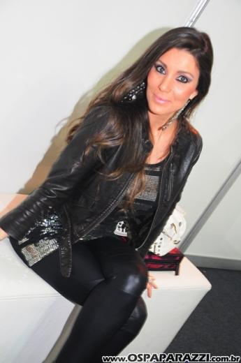 Celebridades desfilam no Oscar Fashion Days Festival 2012