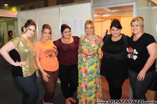 Celebridades desfilam no Oscar Fashion Days Festival 2012