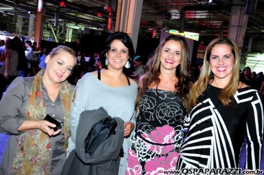 Celebridades desfilam no Oscar Fashion Days Festival 2012