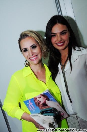 Celebridades desfilam no Oscar Fashion Days Festival 2012