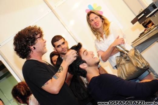Celebridades desfilam no Oscar Fashion Days Festival 2012
