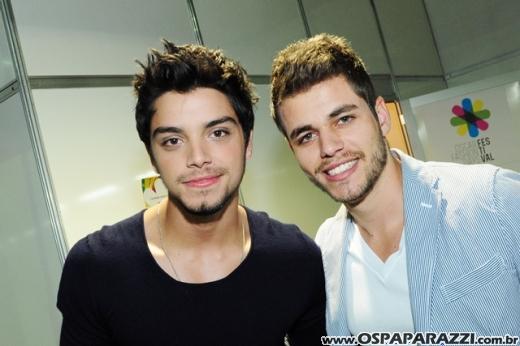 Celebridades desfilam no Oscar Fashion Days Festival 2012