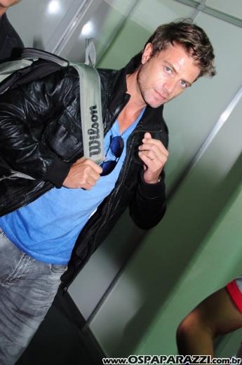Celebridades desfilam no Oscar Fashion Days Festival 2012