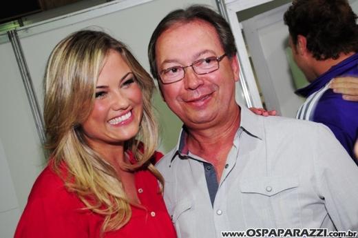 Celebridades desfilam no Oscar Fashion Days Festival 2012