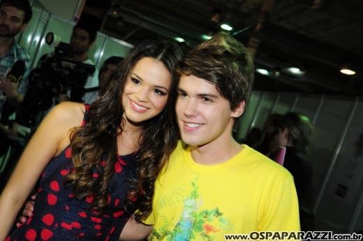 Celebridades desfilam no Oscar Fashion Days Festival 2012
