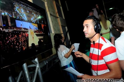 Celebridades desfilam no Oscar Fashion Days Festival 2012