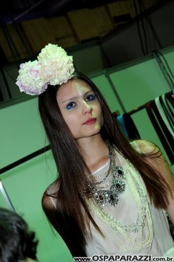 Celebridades desfilam no Oscar Fashion Days Festival 2012