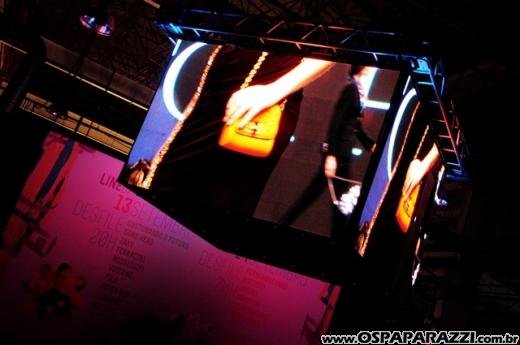 Celebridades desfilam no Oscar Fashion Days Festival 2012