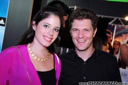 Celebridades desfilam no Oscar Fashion Days Festival 2012