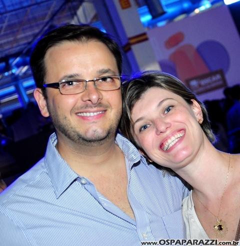 Celebridades desfilam no Oscar Fashion Days Festival 2012