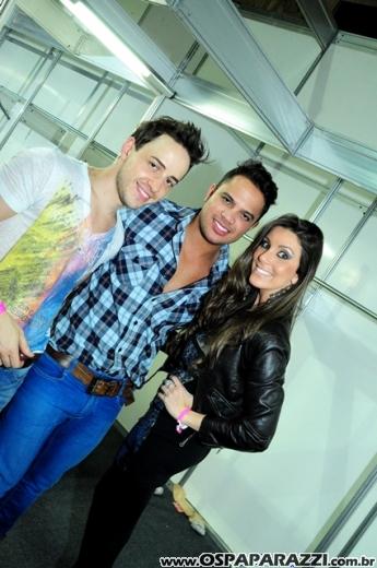 Celebridades desfilam no Oscar Fashion Days Festival 2012