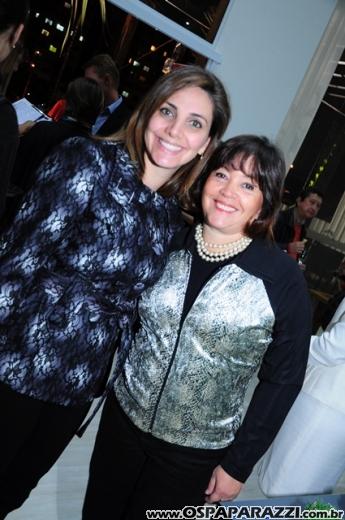 Noite de festa no lançamento do Celebrity Vila Ema