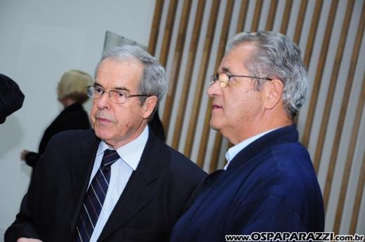 Noite de festa no lançamento do Celebrity Vila Ema