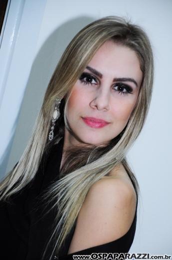 Noite de festa no lançamento do Celebrity Vila Ema