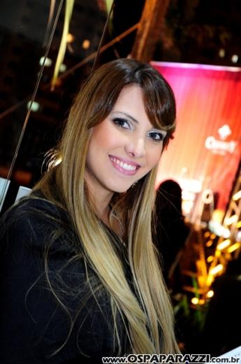 Noite de festa no lançamento do Celebrity Vila Ema