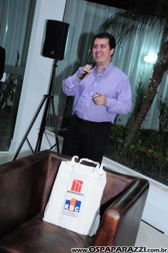 Noite de festa no lançamento do Celebrity Vila Ema