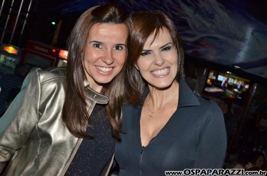 Aniversário de Dodô Minas com balada retrô na Cenário