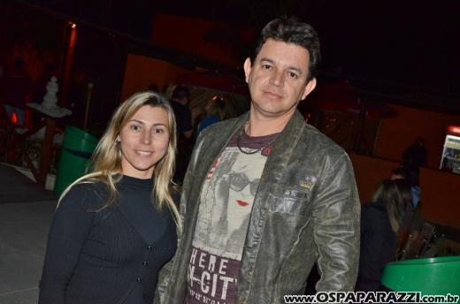 Aniversário de Dodô Minas com balada retrô na Cenário