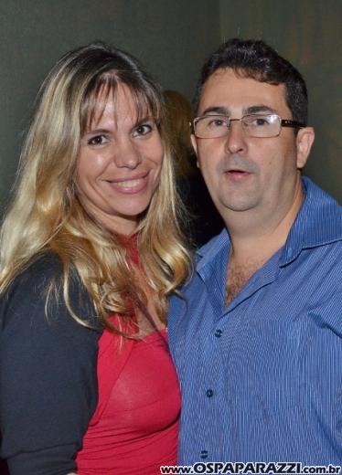 Aniversário de Dodô Minas com balada retrô na Cenário