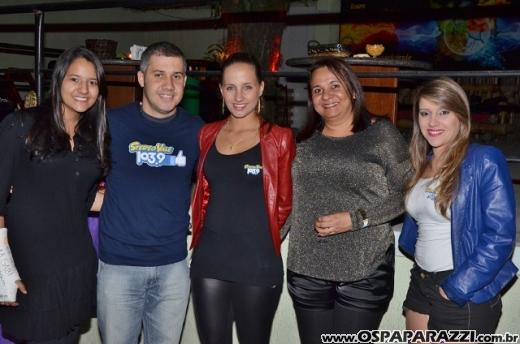 Aniversário de Dodô Minas com balada retrô na Cenário