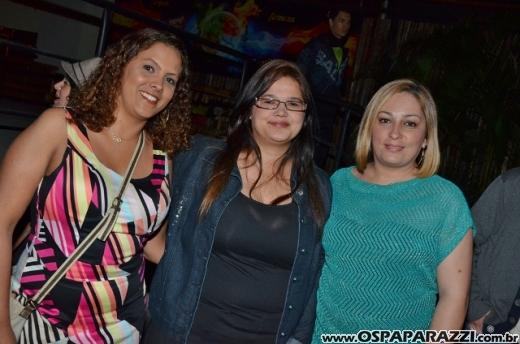 Aniversário de Dodô Minas com balada retrô na Cenário